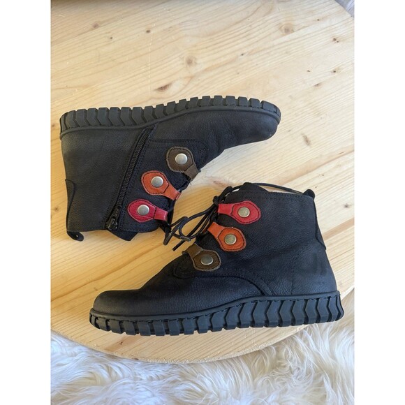 Spring Step boots - Picture 5 of 8